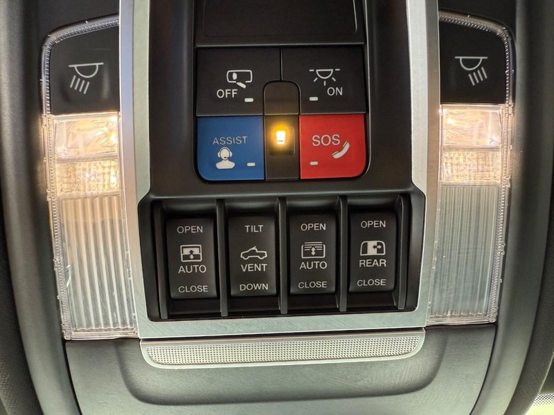 Ram 1500 Vehicle Image 21