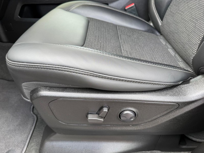 Ram 1500 Vehicle Image 25