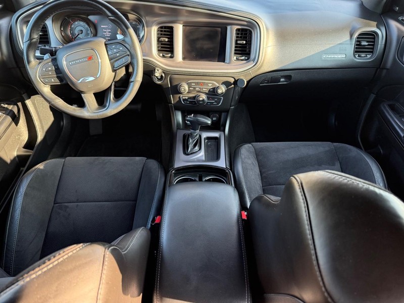 Dodge Charger Vehicle Image 11