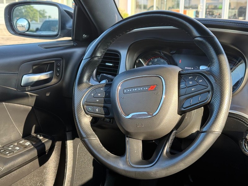 Dodge Charger Vehicle Image 12