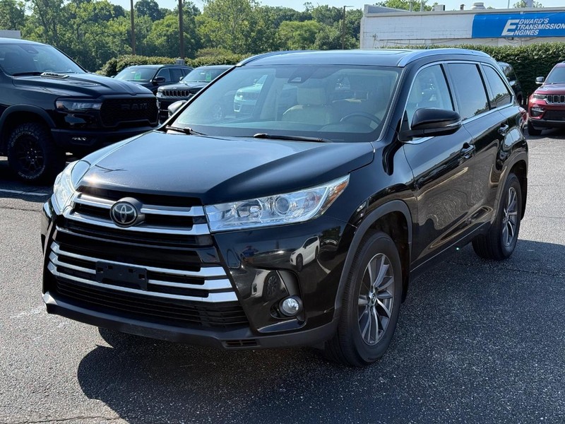 Toyota Highlander Vehicle Image 09