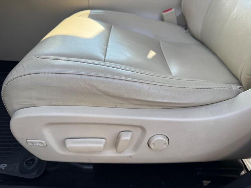 Toyota Highlander Vehicle Image 27