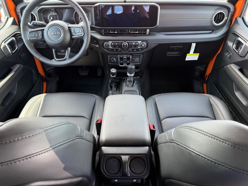 Jeep Gladiator Vehicle Image 05