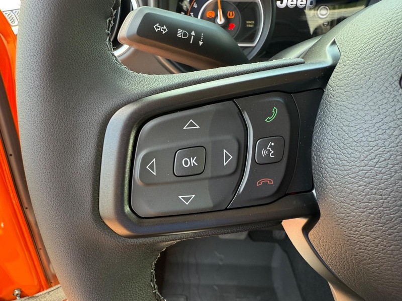 Jeep Gladiator Vehicle Image 07
