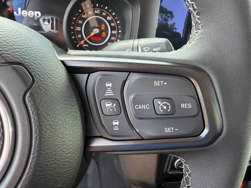 Jeep Gladiator Vehicle Image 08