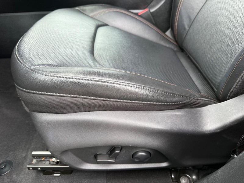 Jeep Compass Vehicle Image 27