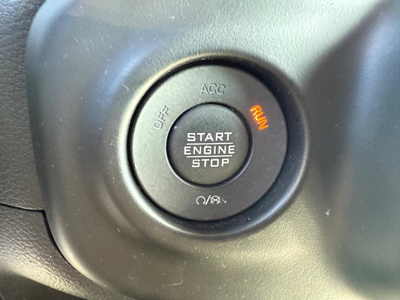 Jeep Wrangler 4xe Vehicle Image 15