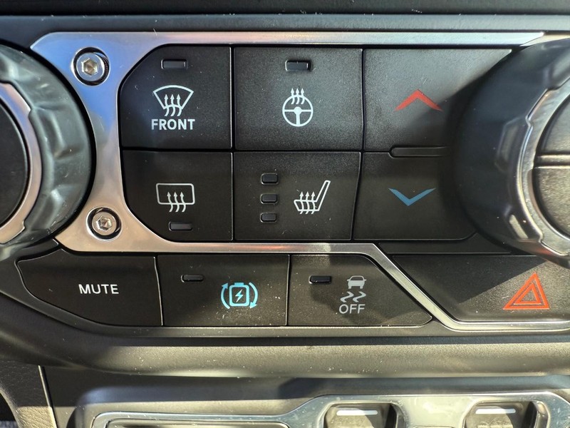 Jeep Wrangler 4xe Vehicle Image 16