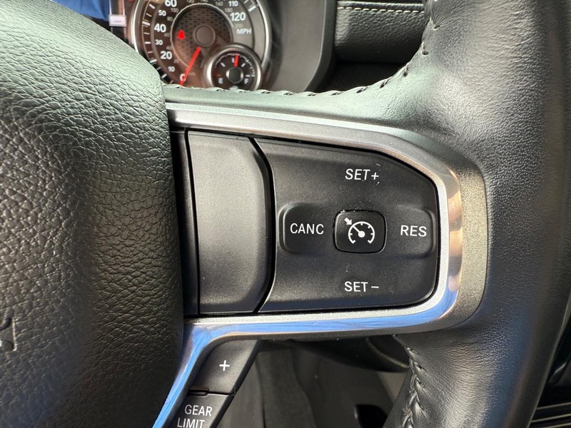 Ram 1500 Vehicle Image 15