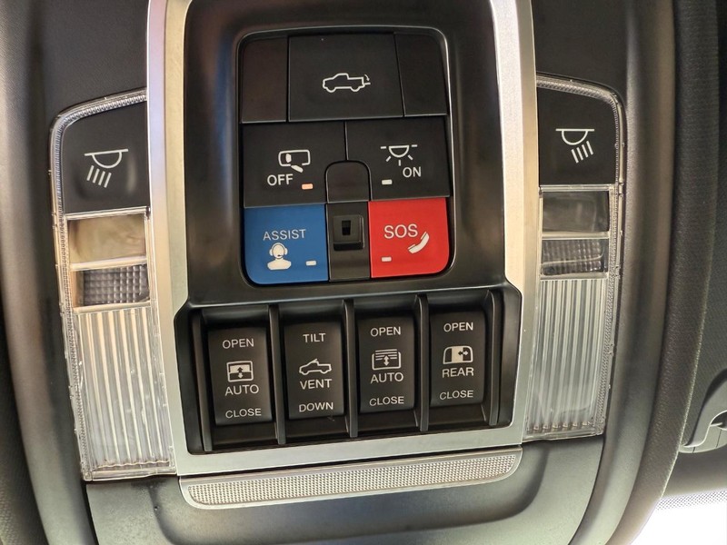 Ram 1500 Vehicle Image 21