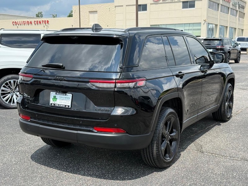 Jeep Grand Cherokee Vehicle Image 03