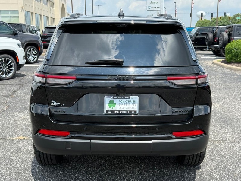 Jeep Grand Cherokee Vehicle Image 04