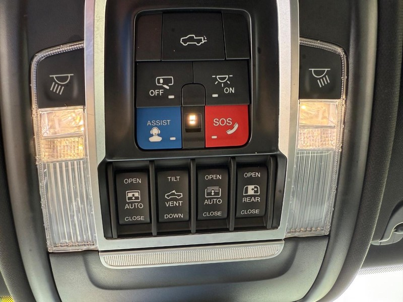 Ram 1500 Vehicle Image 21
