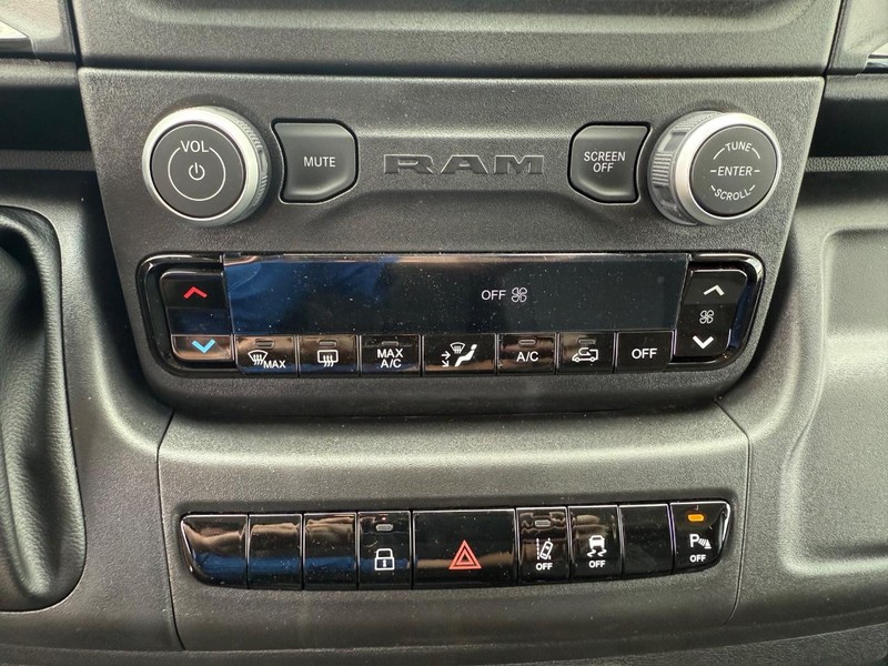 Ram ProMaster Cargo Van Vehicle Image 13