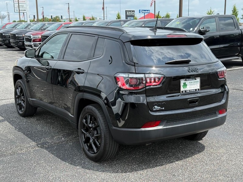 Jeep Compass Vehicle Image 05