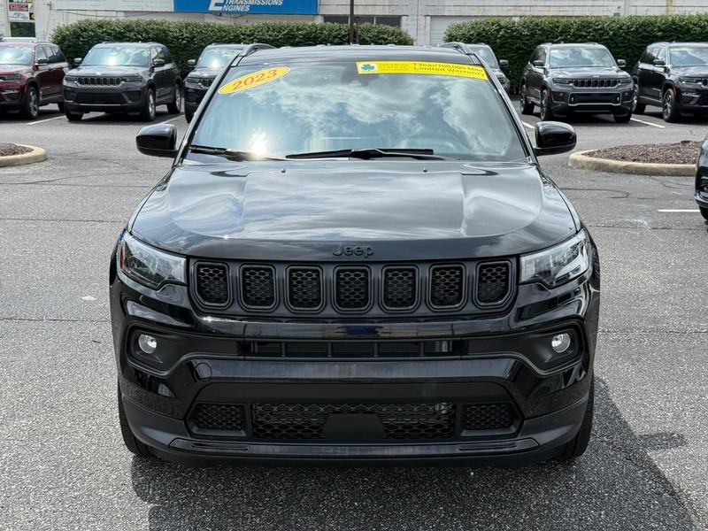 Jeep Compass Vehicle Image 10