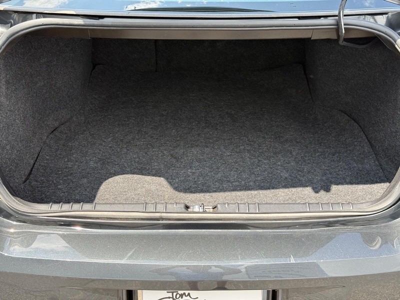 Chevrolet Impala Vehicle Image 07