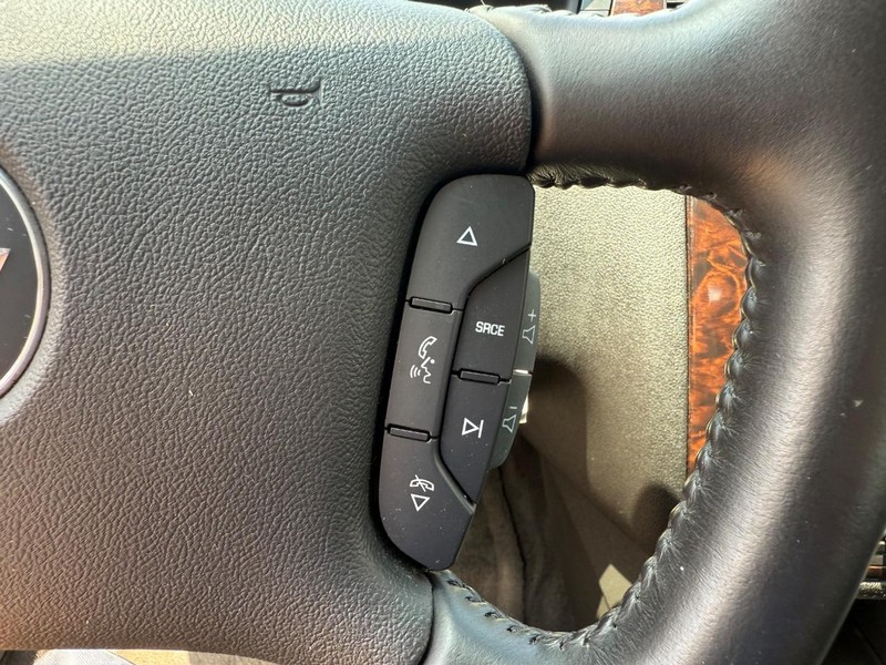 Chevrolet Impala Vehicle Image 14