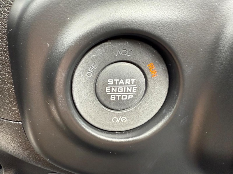 Jeep Wrangler 4xe Vehicle Image 16