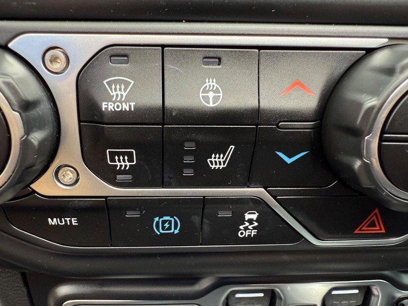Jeep Wrangler 4xe Vehicle Image 17