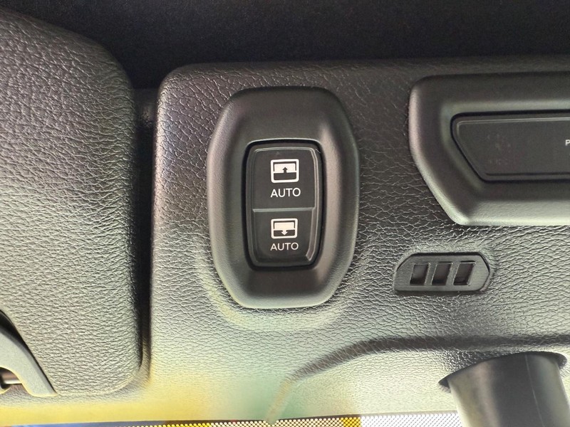 Jeep Wrangler 4xe Vehicle Image 23