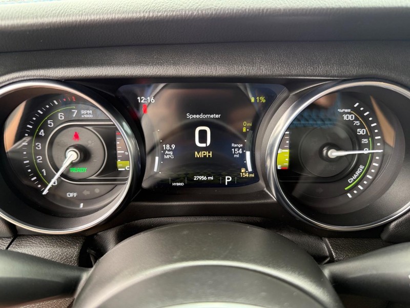 Jeep Wrangler 4xe Vehicle Image 24