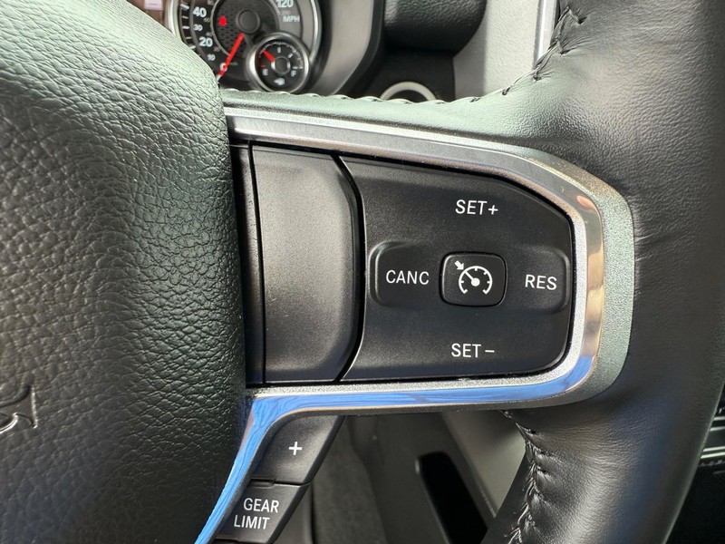 Ram 1500 Vehicle Image 15