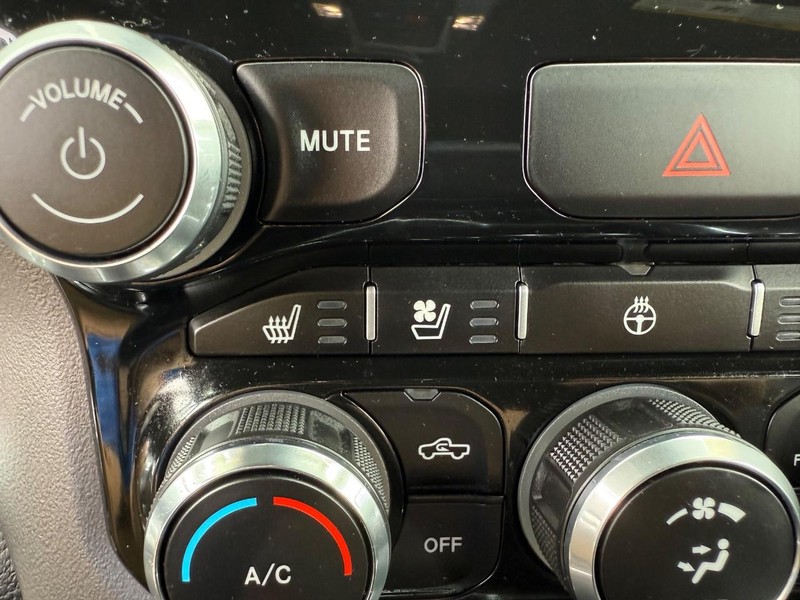 Ram 1500 Vehicle Image 17
