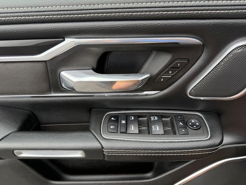 Ram 1500 Vehicle Image 26