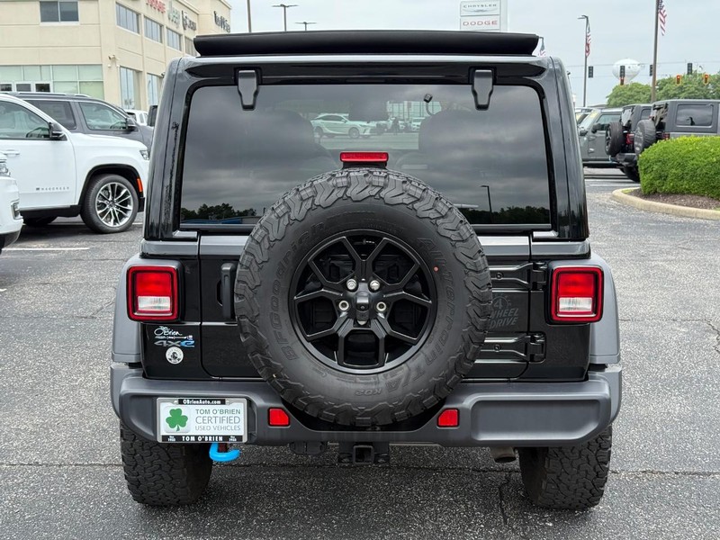 Jeep Wrangler 4xe Vehicle Image 04