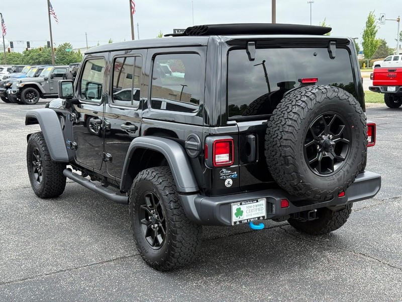 Jeep Wrangler 4xe Vehicle Image 05