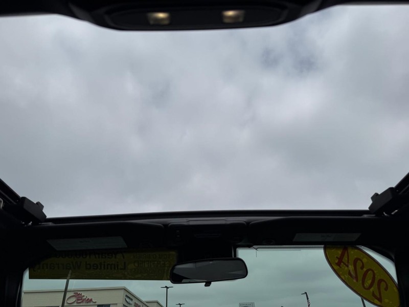 Jeep Wrangler 4xe Vehicle Image 11