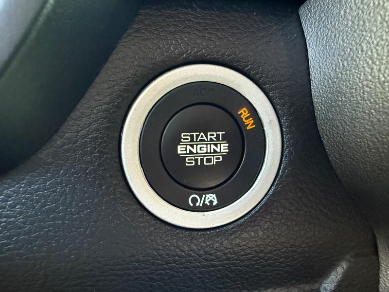 Ram 1500 Vehicle Image 15