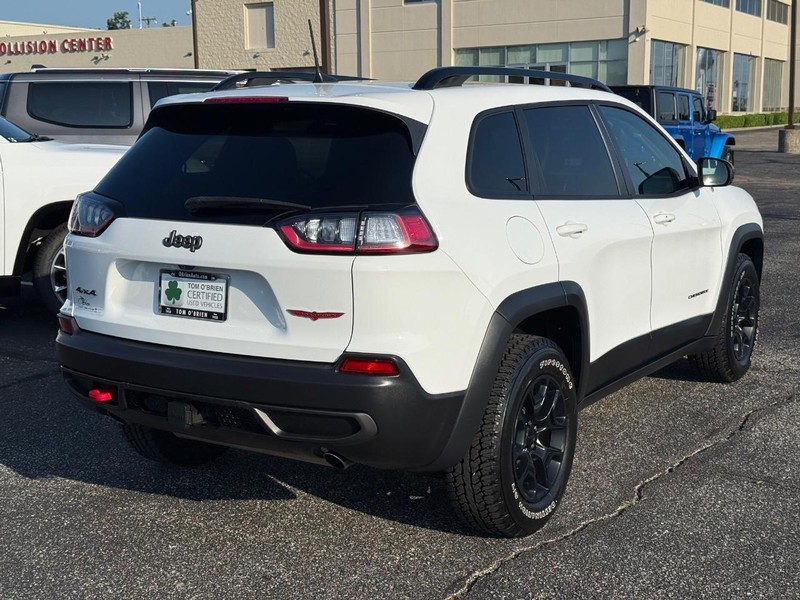 Jeep Cherokee Vehicle Image 03