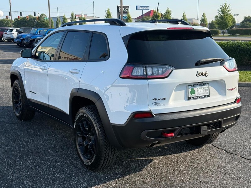Jeep Cherokee Vehicle Image 05