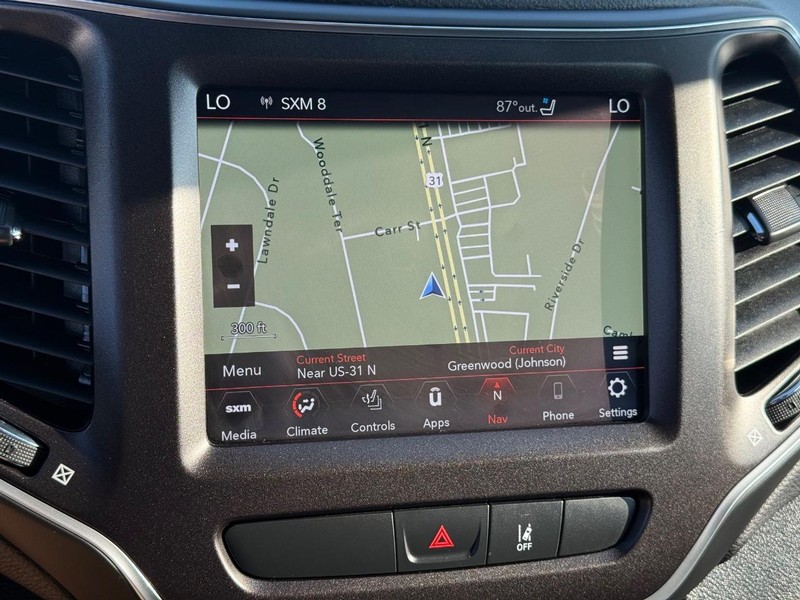 Jeep Cherokee Vehicle Image 18