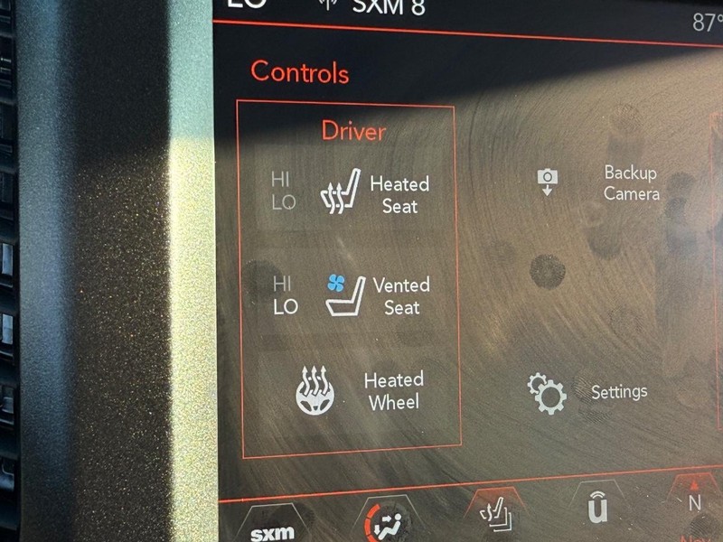 Jeep Cherokee Vehicle Image 19