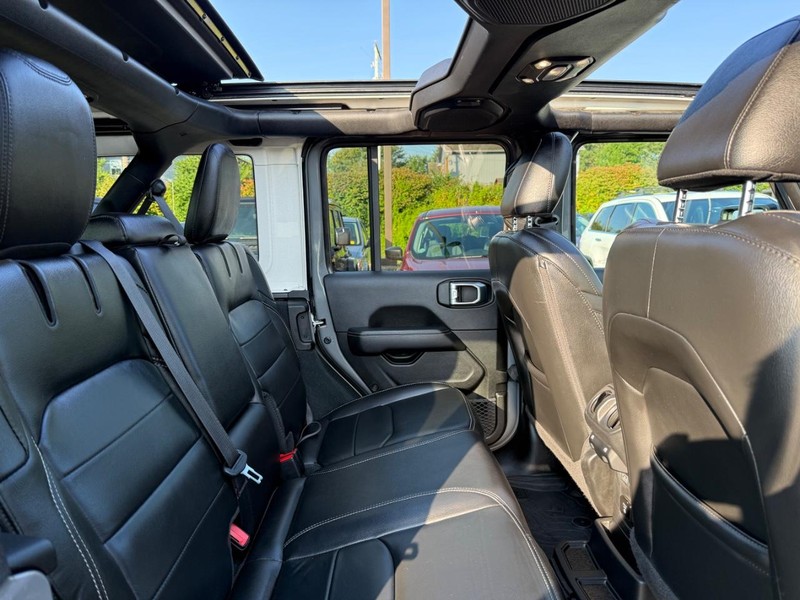 Jeep Wrangler 4xe Vehicle Image 10
