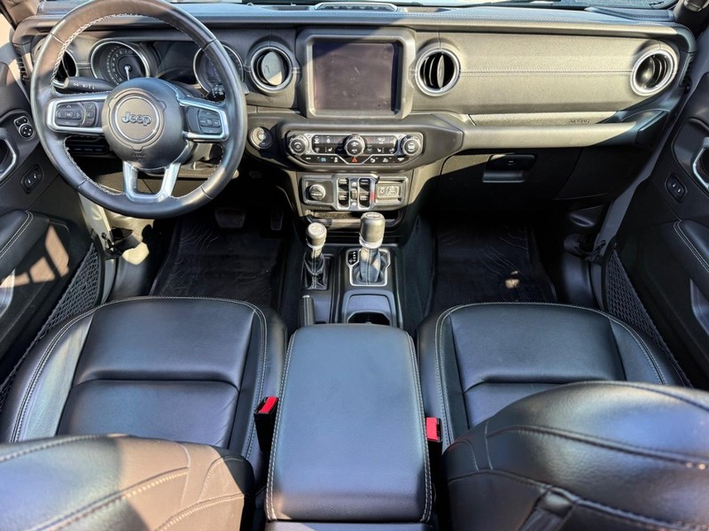 Jeep Wrangler 4xe Vehicle Image 12