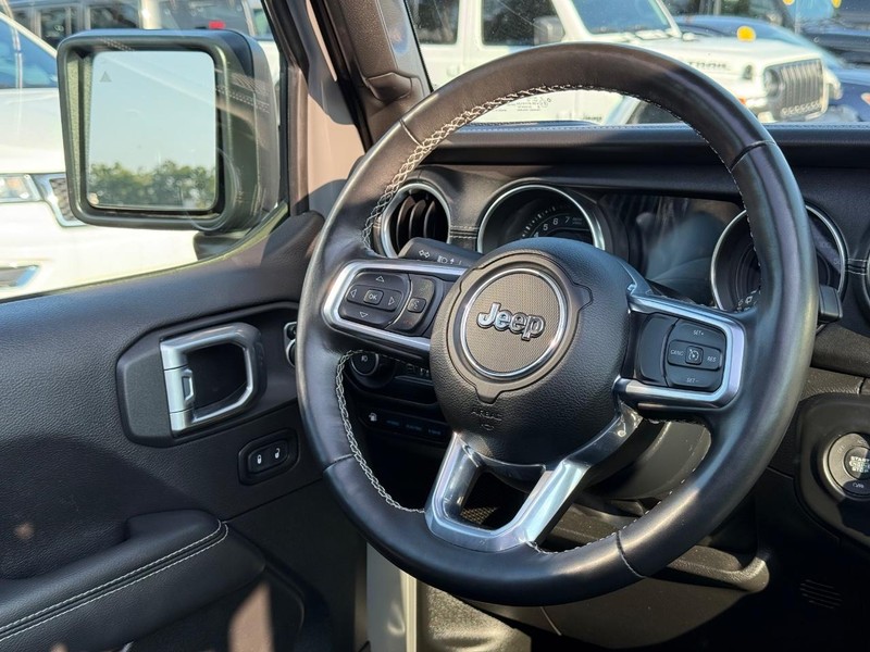 Jeep Wrangler 4xe Vehicle Image 13