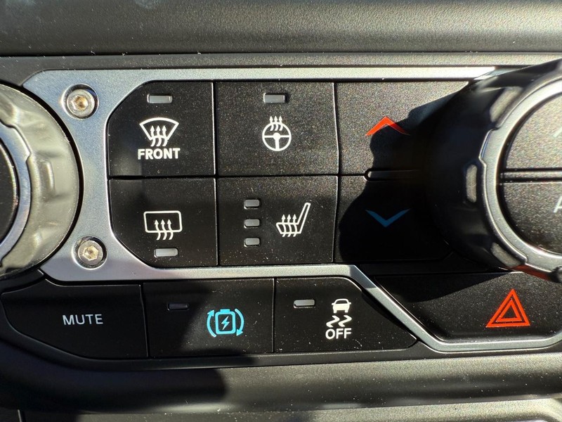 Jeep Wrangler 4xe Vehicle Image 17