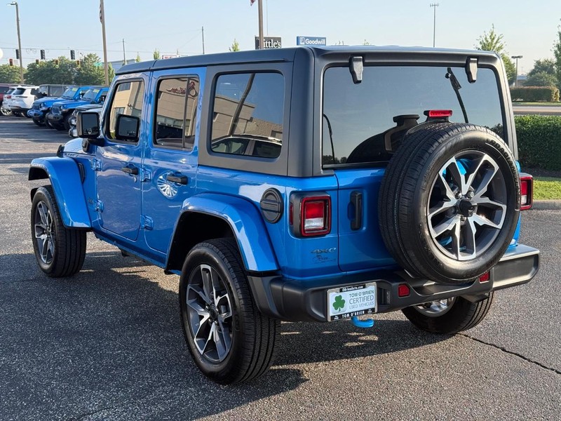 Jeep Wrangler 4xe Vehicle Image 05