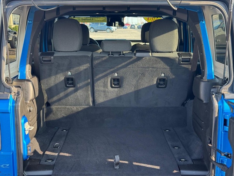 Jeep Wrangler 4xe Vehicle Image 07