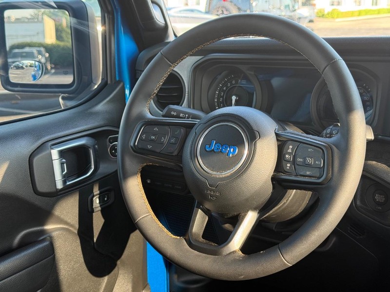Jeep Wrangler 4xe Vehicle Image 12