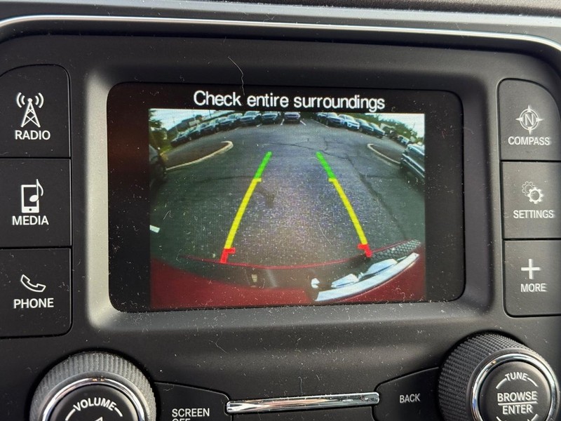 Ram 1500 Vehicle Image 16