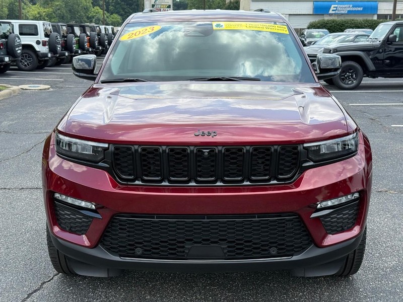 Jeep Grand Cherokee Vehicle Image 10
