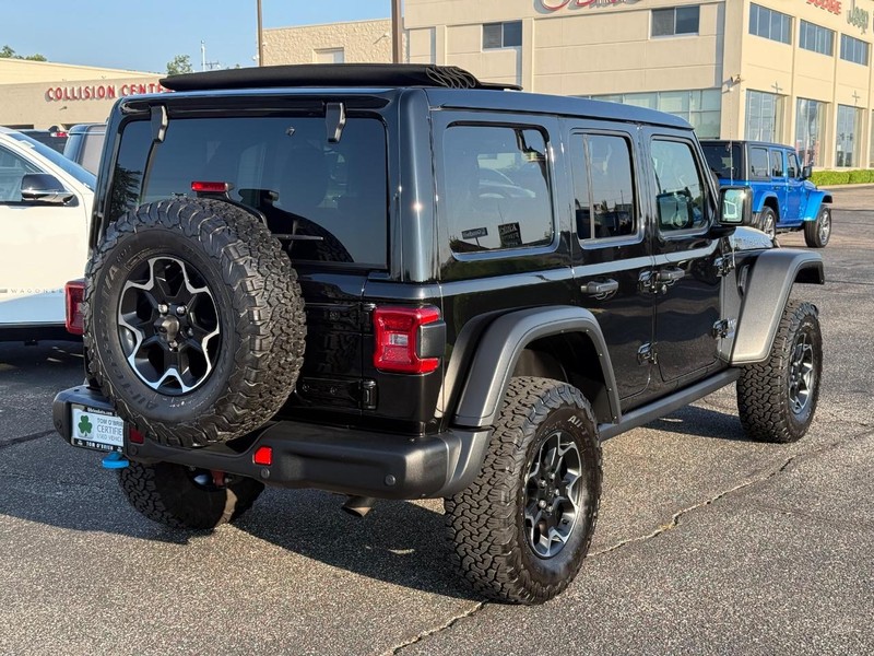 Jeep Wrangler 4xe Vehicle Image 03