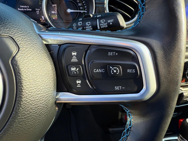 Jeep Wrangler 4xe Vehicle Image 15
