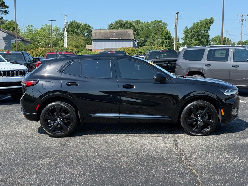 Buick Envision Vehicle Image 02