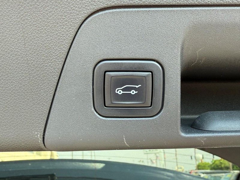 Buick Envision Vehicle Image 08
